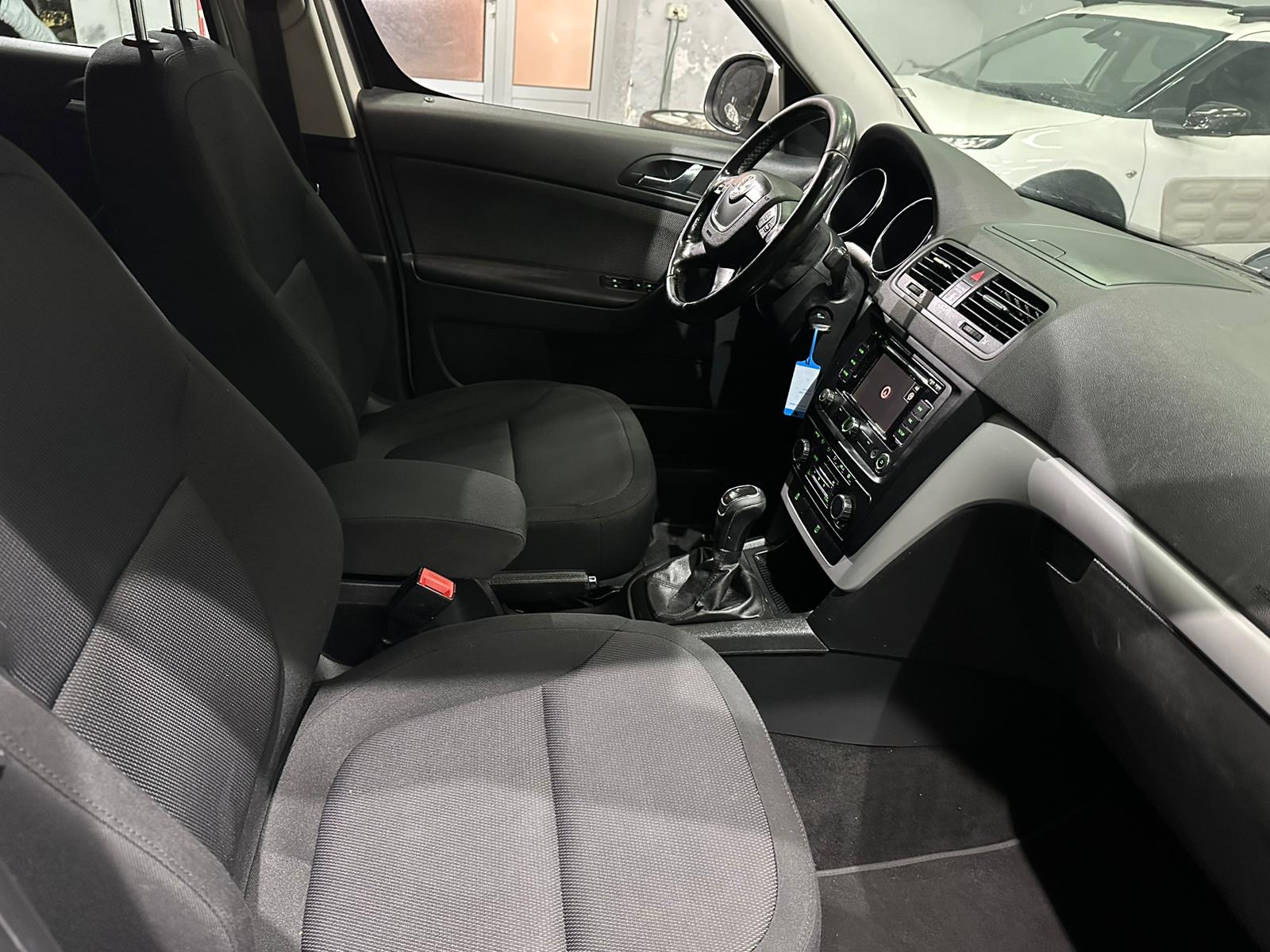 ŠKODA YETI 4×4 2.0 TDI, 2012 GODINA, NAVIGACIJA