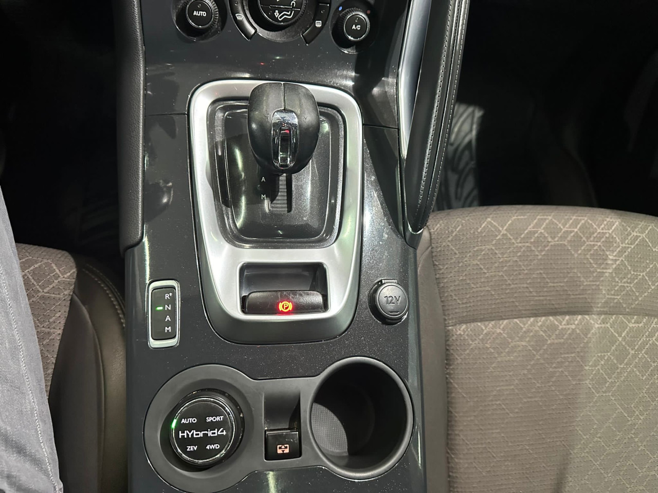 PEUGEOT 3008 HYBRID 4X4 2.0 HDI, 2015 GOD, REGISTROVAN