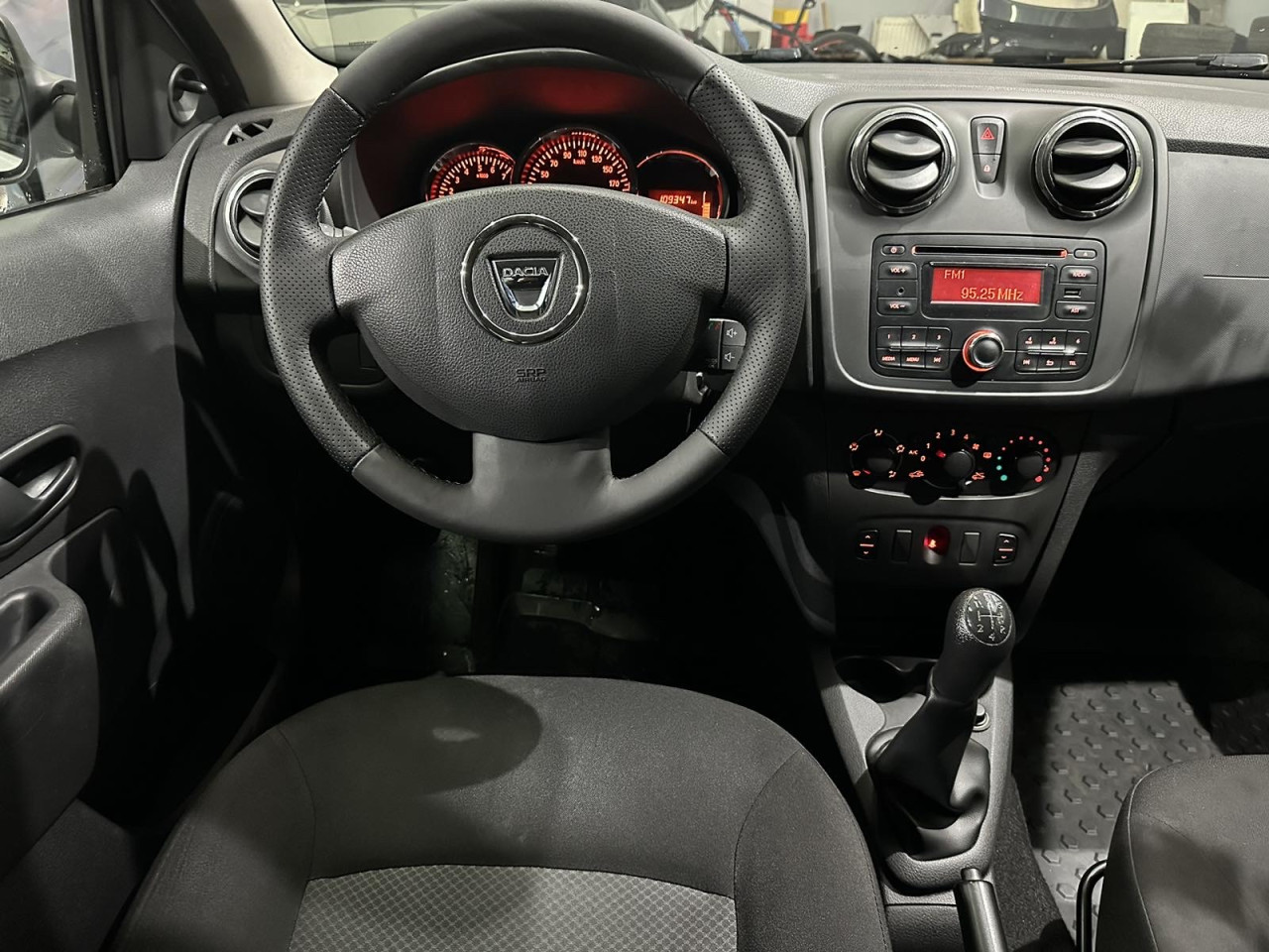 DACIA LOGAN 1.2 BENZIN, 2016 GODINA,KLIMA