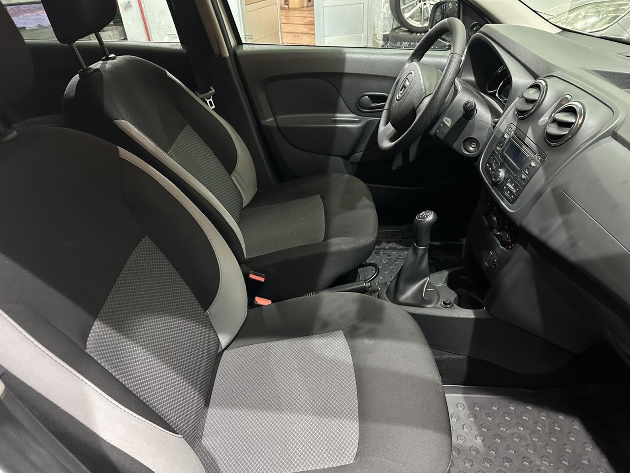 DACIA LOGAN 1.2 BENZIN, 2016 GODINA,KLIMA