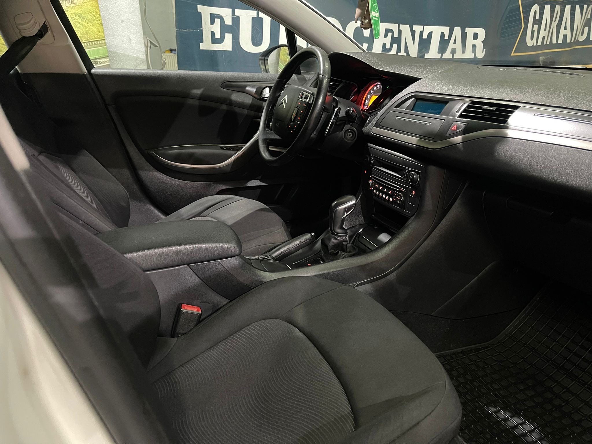 CITROEN C5 1.6 BENZIN-PLIN, 2011 GOD, REGISTROVAN