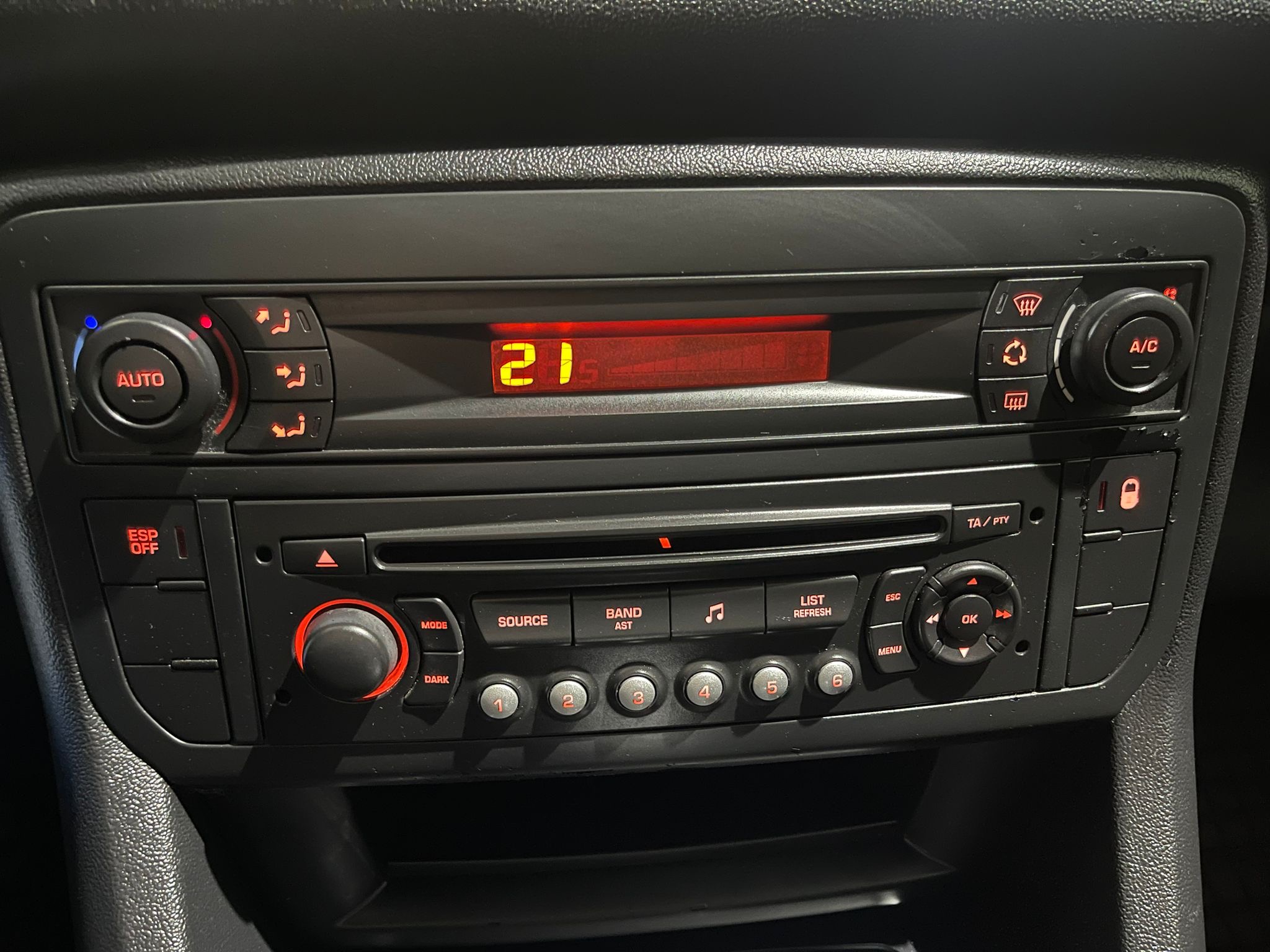 CITROEN C5 1.6 BENZIN-PLIN, 2011 GOD, REGISTROVAN