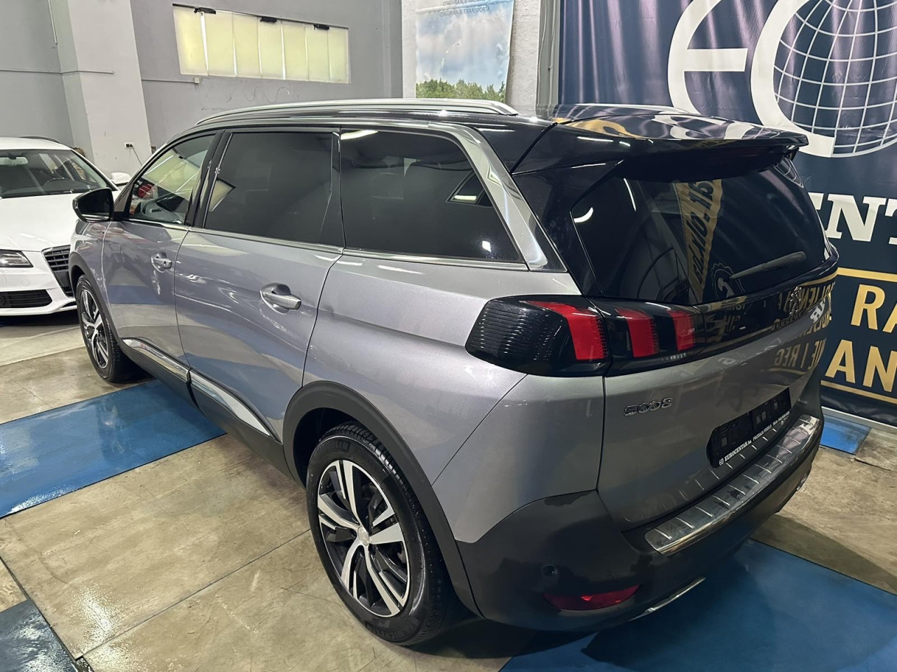 PEUGEOT 5008 GT LINE , 1,5 HDI, FULL LED FAROVI, NAVIGACIJA