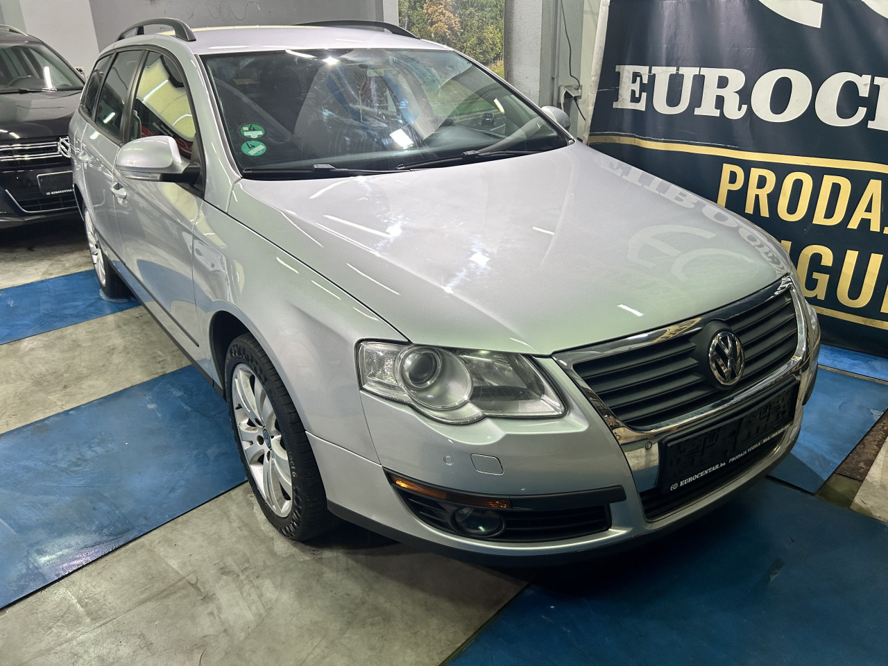 VW PASSAT 2.0 TDI, DSG AUTOMATIK, 2011 GOD, REGISTROVAN