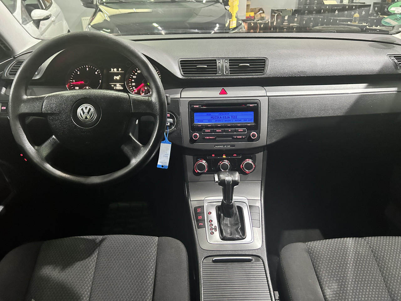 VW PASSAT 2.0 TDI, DSG AUTOMATIK, 2011 GOD, REGISTROVAN