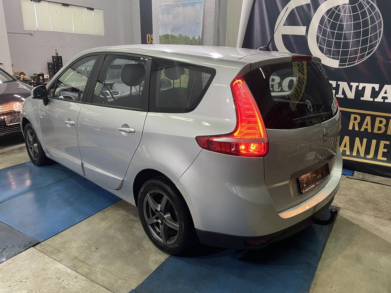 RENAULT SCENIC 1.5dci , 2011 GODINA , NAVIGACIJA, KLIMA