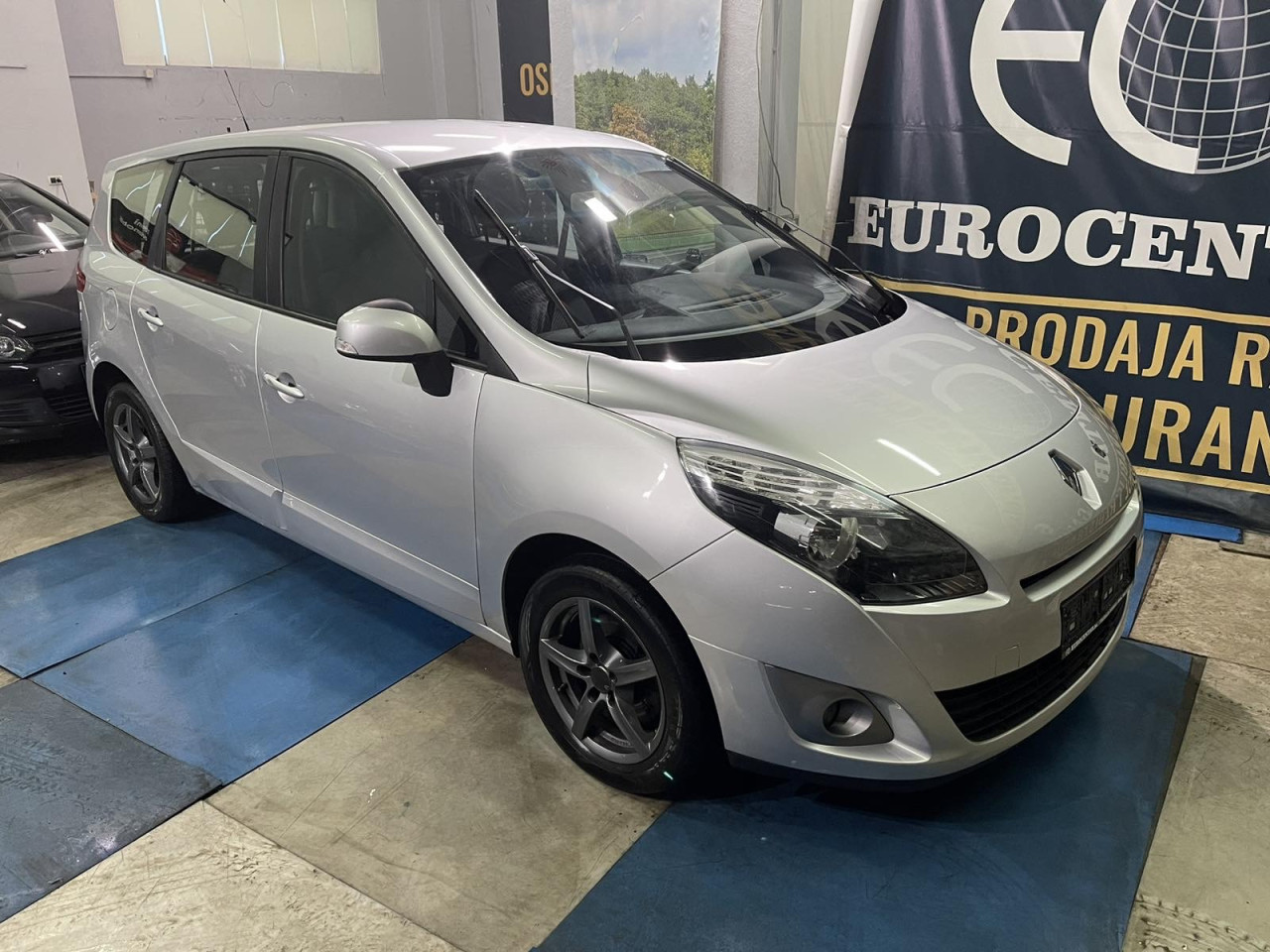 RENAULT SCENIC 1.5dci , 2011 GODINA , NAVIGACIJA, KLIMA