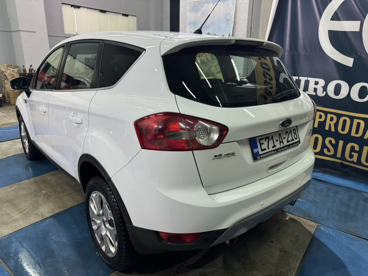 FORD KUGA 2.0 TDCI 4X4 TITANIUM POWERSHIFT