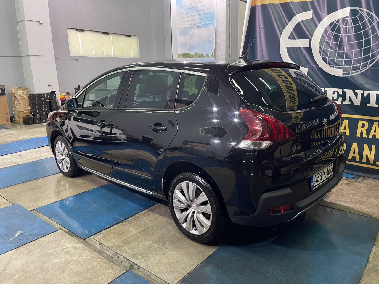 PEUGEOT 3008 1.6 HDi, 2015 GODINA, REGISTROVAN