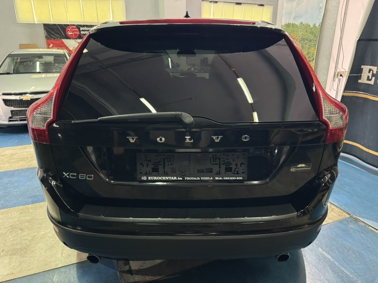 VOLVO XC60 D3 AWD, 2011 GOD, XENONI, ŠIBER, KLIMA