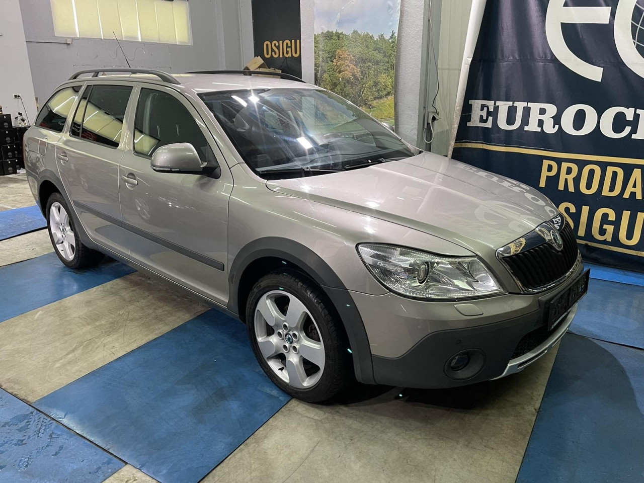 ŠKODA OCTAVIA SCOUT 4×4 1.8 TFSI ,2010 GOD, XENONI