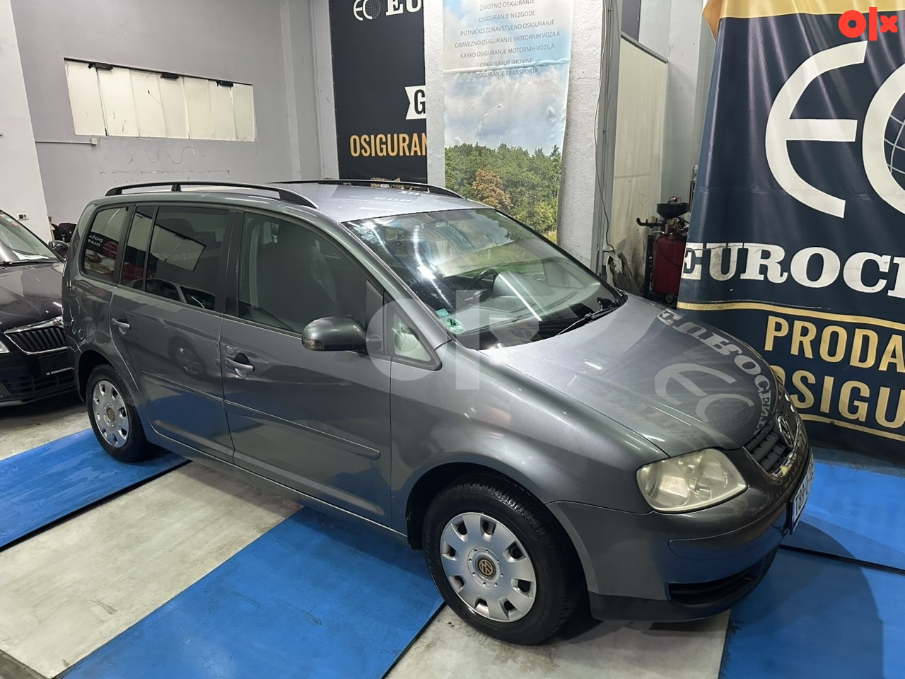 VW TOURAN 1.9 TDI, 2004 GODINA,KLIMA,REGISTROVAN