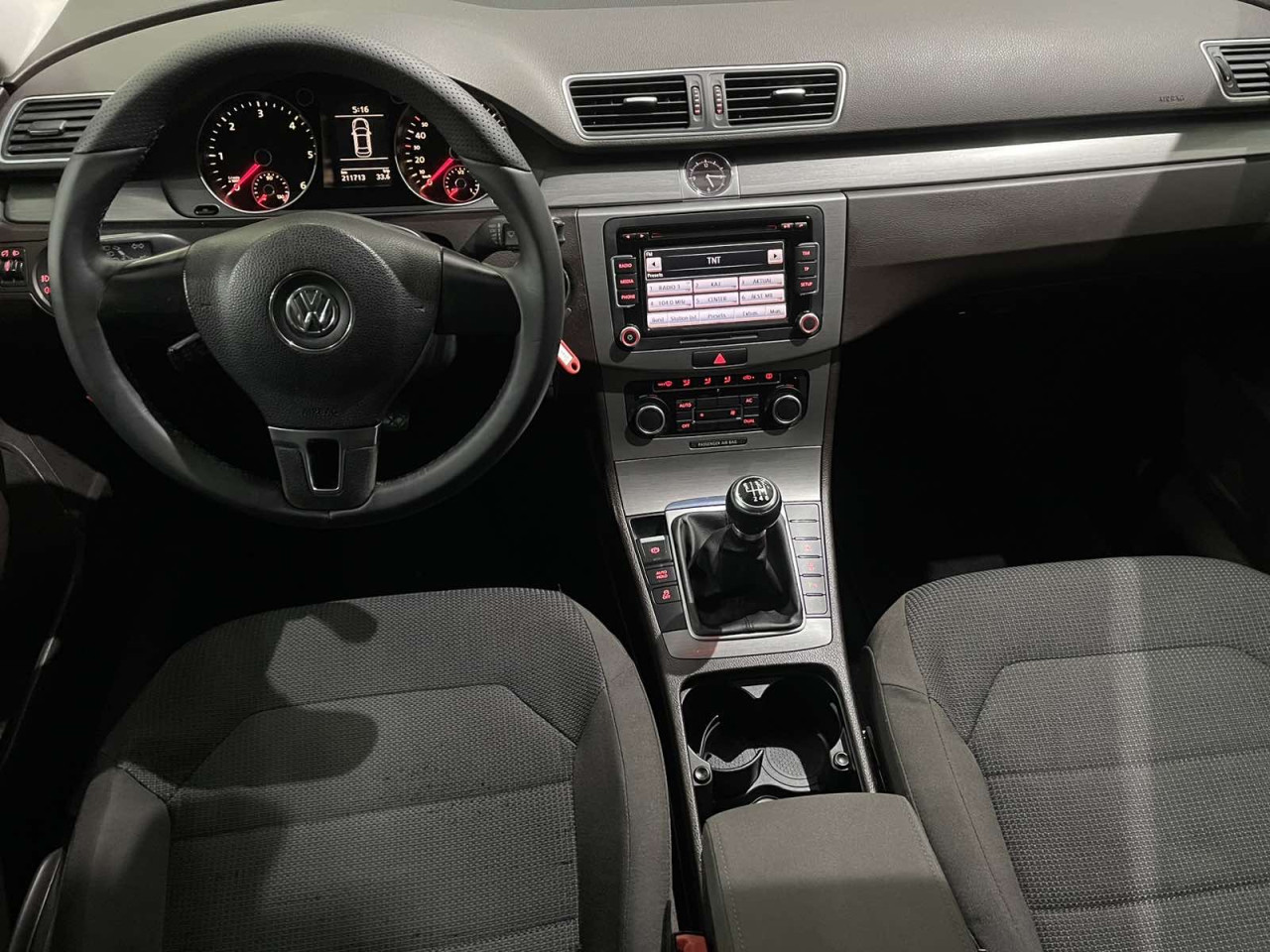 VW PASSAT B7 2.0 TDI , 2011 GODINA,ALU FELGE, 2 KLJUČA