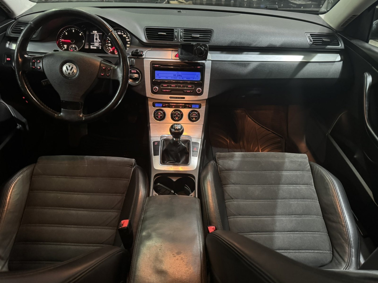 VW PASSAT SW 2.0 TDI HIGHLINE, 2009 GOD, REGISTROVAN