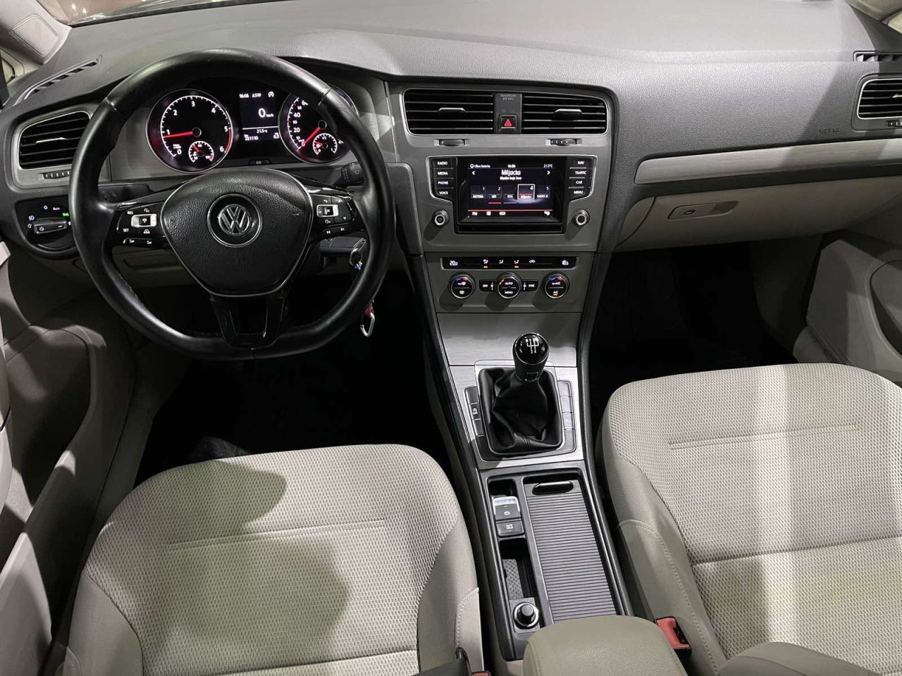 VW GOLF VII 1.6 TDI, 2015 GODINA, REGISTROVAN, NAVIGACIJA