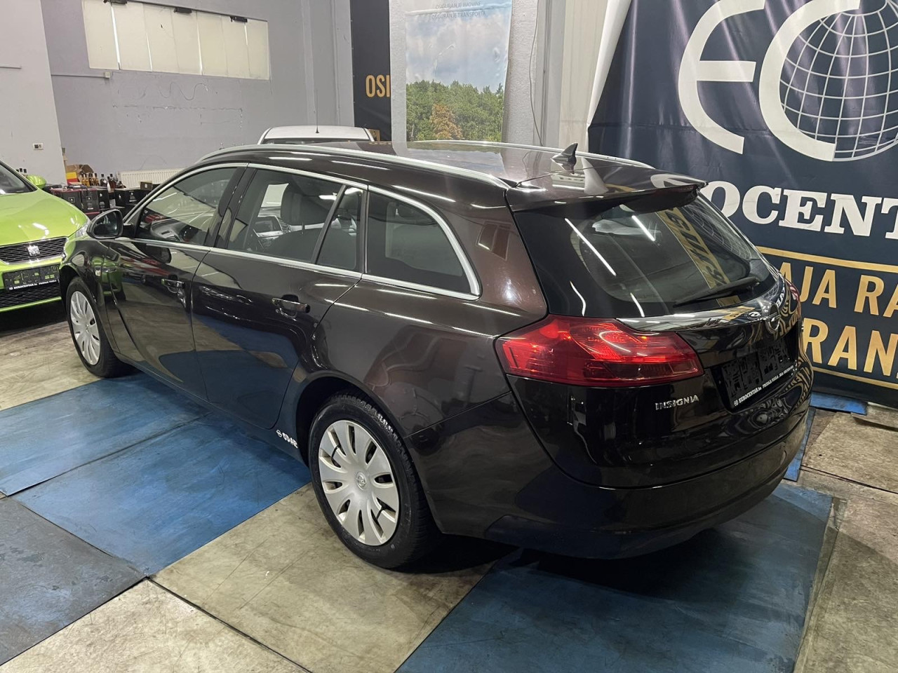OPEL INSIGNIA 2.0 CDTI 4×4 EDITION, 2010 GOD, XENONI,