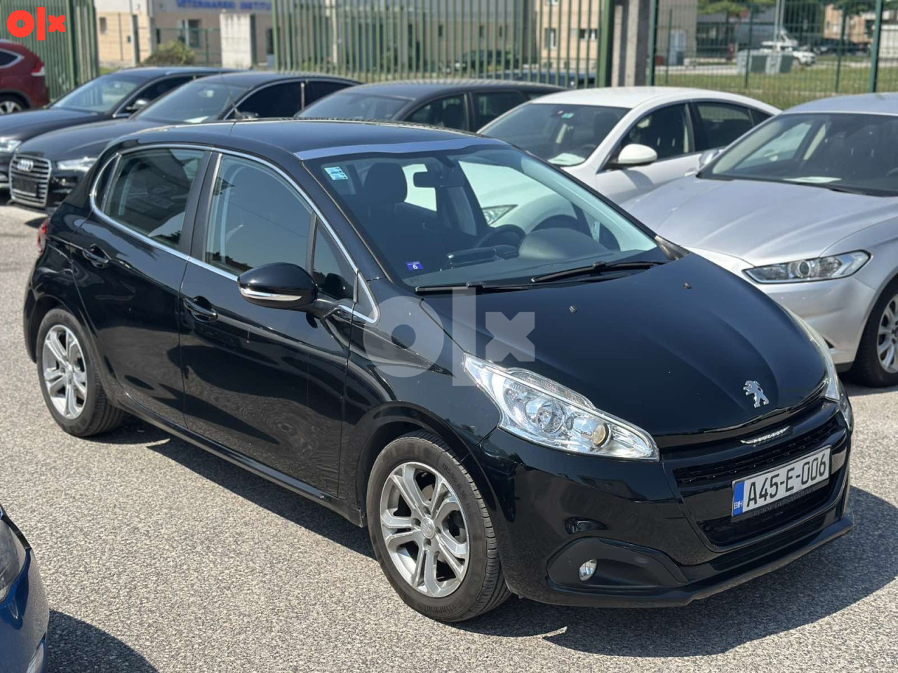 PEUGEOT 208 1.2i PURETECH, 2017 GOD, 34000 PREŠAO,REGISTROVAN