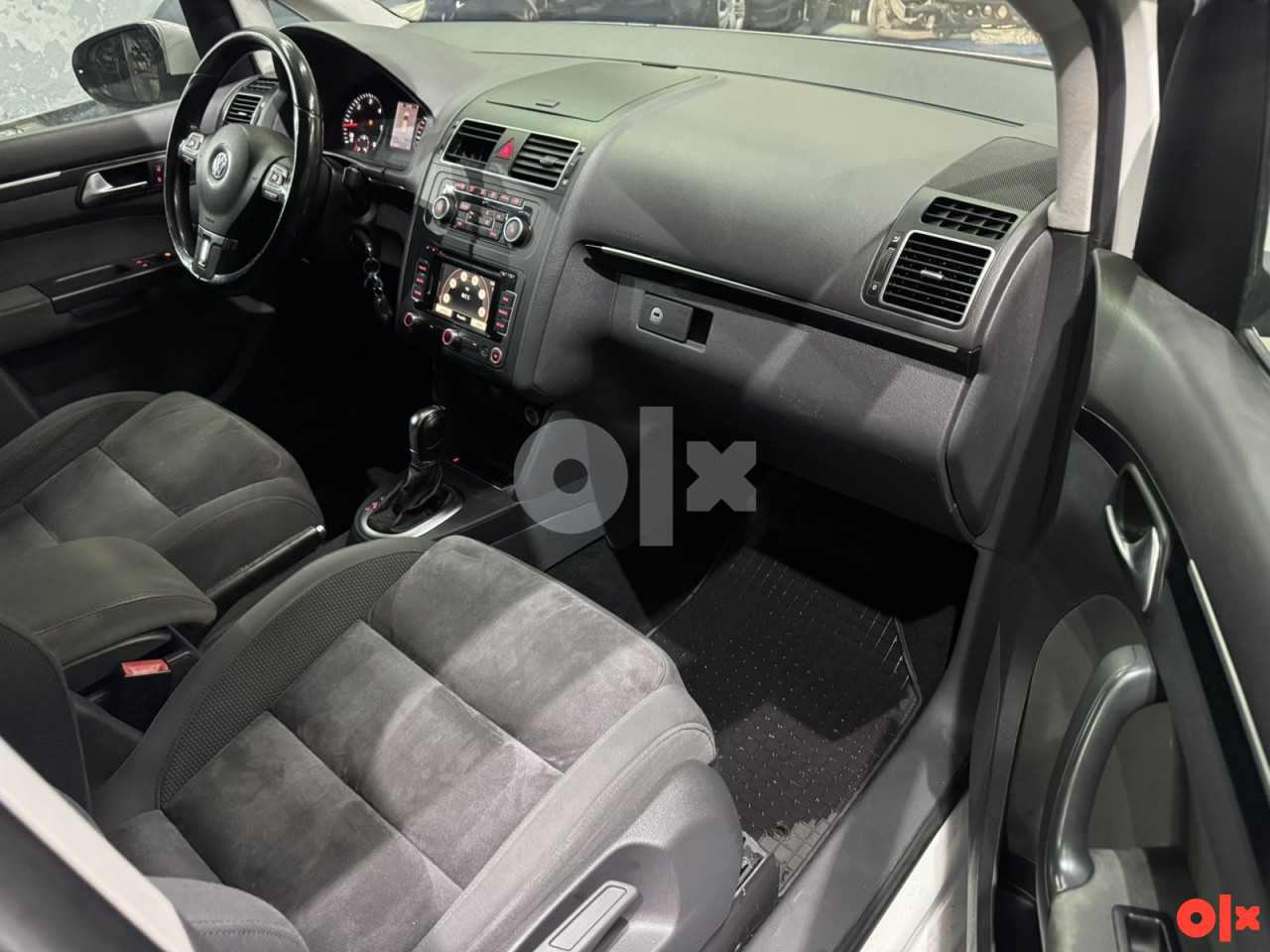 VW TOURAN 1.6 TDI DSG , 2012 GOD, 7 SJEDIŠTA,XENON