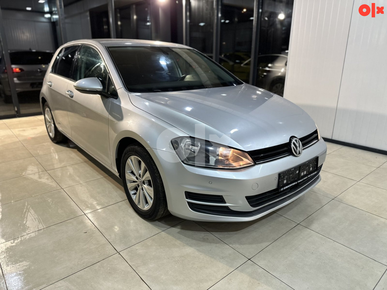 VW GOLF VII 1.6 TDI, 2014 GOD, ALU FELGE,REGISTROVAN